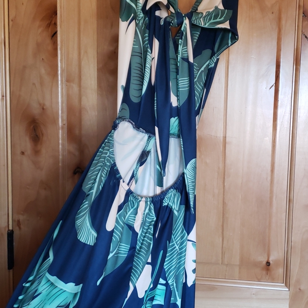 New Sexy unique Hawaiian cover dress - NWOT - Picture 4 of 6